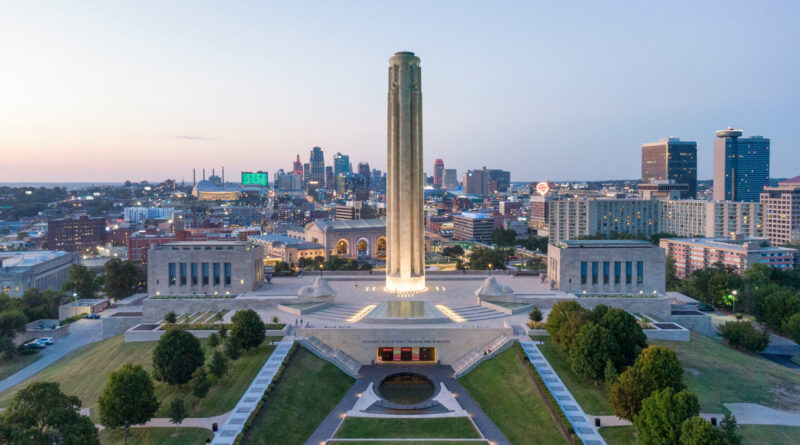 Liberty Memorial Skyline – Michael Edwards (2)